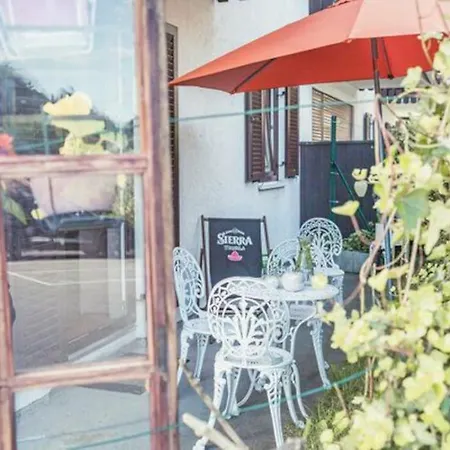 Ferienwohnung Flow Am See * Sankt Gilgen